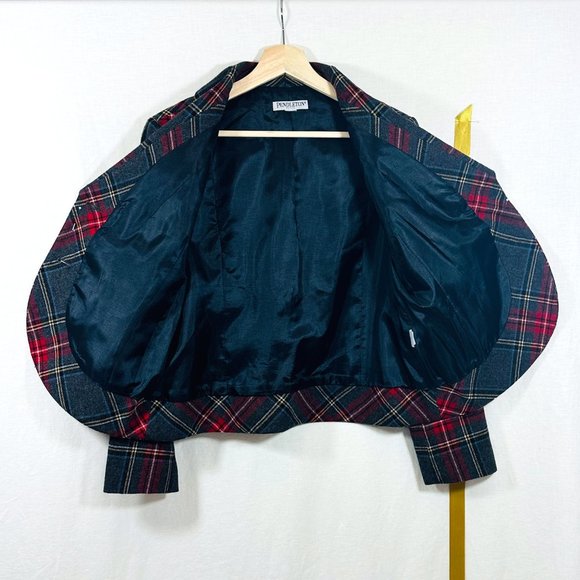 Vintage Pendleton, 100% Virgin Wool, Red and Grey Tartan plain. Pristine conditi - Picture 7 of 10